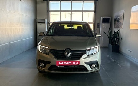Renault Logan II, 2018 год, 649 000 рублей, 3 фотография