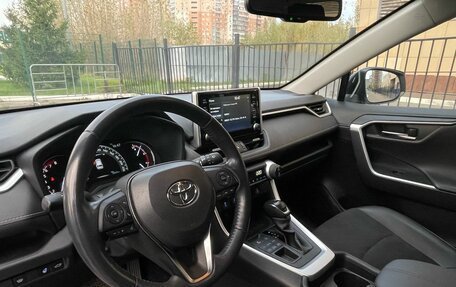 Toyota RAV4, 2021 год, 3 290 000 рублей, 16 фотография