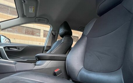 Toyota RAV4, 2021 год, 3 290 000 рублей, 19 фотография