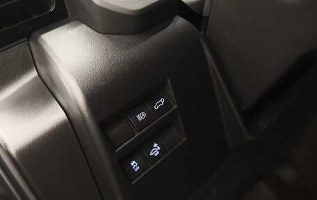 Toyota Land Cruiser, 2021 год, 9 750 000 рублей, 14 фотография