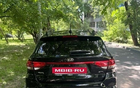 KIA Rio IV, 2018 год, 1 450 000 рублей, 2 фотография