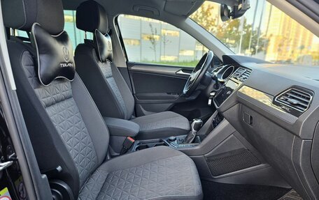 Volkswagen Tiguan II, 2020 год, 2 850 000 рублей, 11 фотография