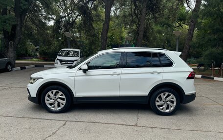Volkswagen Tiguan II, 2021 год, 2 800 000 рублей, 5 фотография