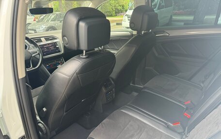 Volkswagen Tiguan II, 2021 год, 2 800 000 рублей, 9 фотография