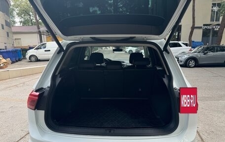 Volkswagen Tiguan II, 2021 год, 2 800 000 рублей, 8 фотография
