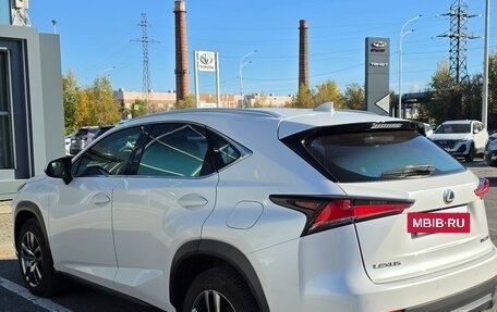 Lexus NX I, 2017 год, 3 290 000 рублей, 4 фотография