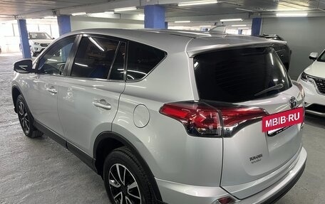 Toyota RAV4, 2018 год, 2 099 000 рублей, 7 фотография