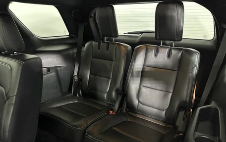 Ford Explorer VI, 2016 год, 2 600 000 рублей, 19 фотография