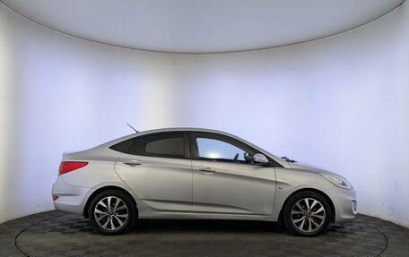 Hyundai Solaris II рестайлинг, 2013 год, 950 000 рублей, 4 фотография