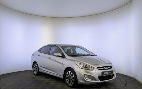 Hyundai Solaris II рестайлинг, 2013 год, 950 000 рублей, 3 фотография