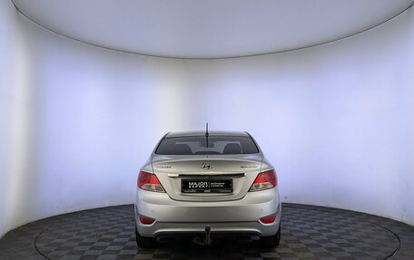 Hyundai Solaris II рестайлинг, 2013 год, 950 000 рублей, 6 фотография