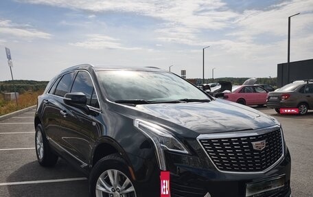 Cadillac XT5 I рестайлинг, 2022 год, 3 850 000 рублей, 2 фотография