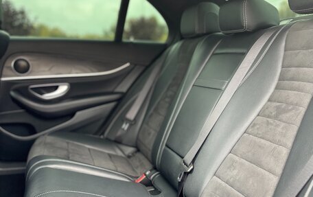 Mercedes-Benz E-Класс, 2018 год, 2 690 000 рублей, 25 фотография