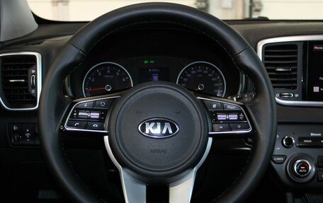 KIA Sportage IV рестайлинг, 2021 год, 2 257 000 рублей, 10 фотография