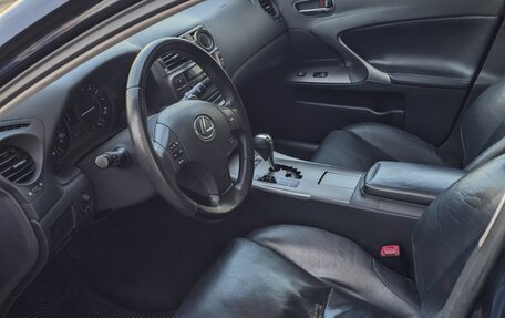 Lexus IS II рестайлинг 2, 2006 год, 1 380 000 рублей, 14 фотография
