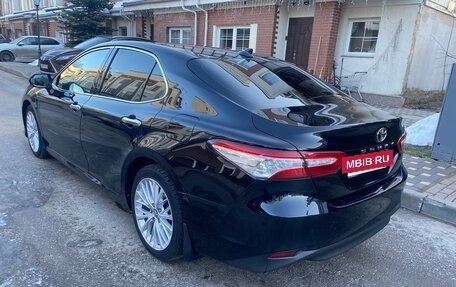 Toyota Camry, 2018 год, 2 650 000 рублей, 5 фотография