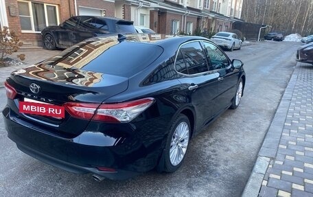 Toyota Camry, 2018 год, 2 650 000 рублей, 6 фотография