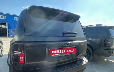 Toyota Land Cruiser Prado, 2024 год, 10 590 000 рублей, 4 фотография