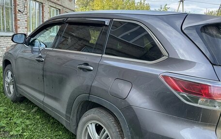 Toyota Highlander III, 2014 год, 3 600 000 рублей, 8 фотография