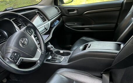 Toyota Highlander III, 2014 год, 3 600 000 рублей, 7 фотография