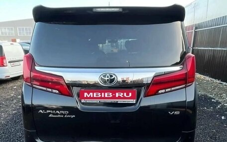 Toyota Alphard III, 2018 год, 4 950 000 рублей, 6 фотография