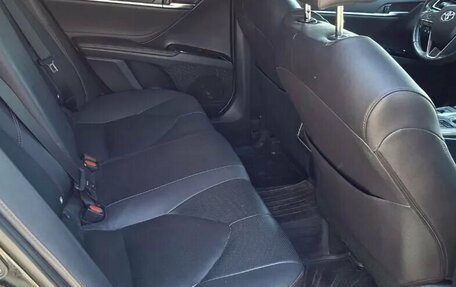 Toyota Camry, 2020 год, 3 000 000 рублей, 15 фотография