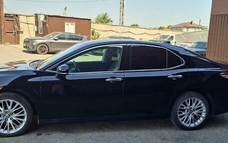 Toyota Camry, 2020 год, 3 000 000 рублей, 9 фотография