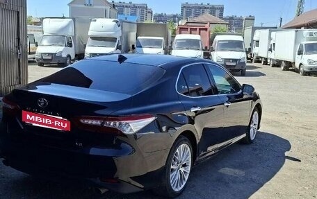 Toyota Camry, 2020 год, 3 000 000 рублей, 6 фотография
