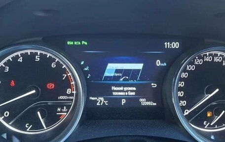 Toyota Camry, 2020 год, 3 000 000 рублей, 11 фотография