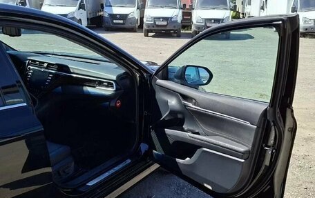 Toyota Camry, 2020 год, 3 000 000 рублей, 16 фотография