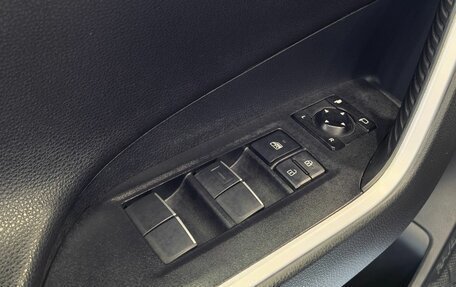 Toyota RAV4, 2021 год, 3 219 000 рублей, 15 фотография