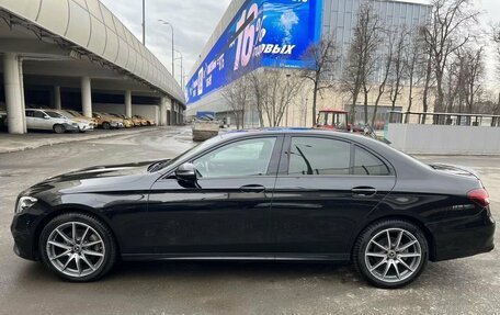 Mercedes-Benz E-Класс, 2022 год, 5 000 000 рублей, 7 фотография