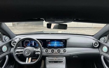 Mercedes-Benz E-Класс, 2022 год, 5 000 000 рублей, 9 фотография