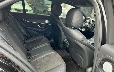 Mercedes-Benz E-Класс, 2022 год, 5 000 000 рублей, 19 фотография