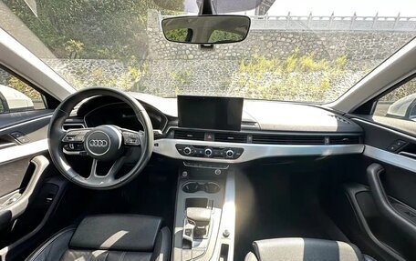 Audi A4, 2022 год, 2 342 000 рублей, 14 фотография