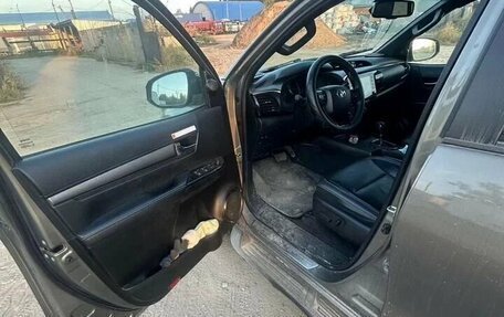 Toyota Hilux VIII, 2023 год, 6 500 000 рублей, 10 фотография