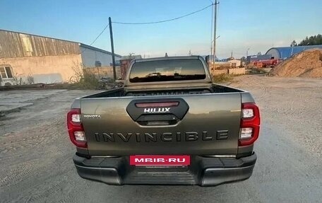 Toyota Hilux VIII, 2023 год, 6 500 000 рублей, 5 фотография