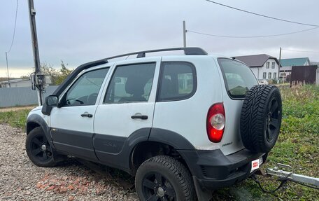 Chevrolet Niva I рестайлинг, 2016 год, 420 000 рублей, 4 фотография