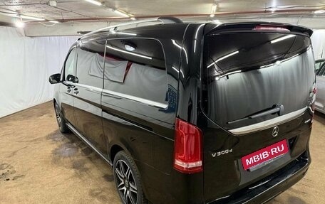 Mercedes-Benz V-Класс, 2021 год, 9 900 000 рублей, 4 фотография