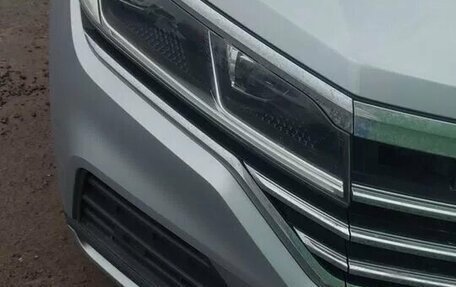 Volkswagen Touareg III, 2018 год, 4 100 000 рублей, 15 фотография