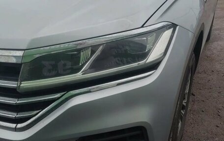 Volkswagen Touareg III, 2018 год, 4 100 000 рублей, 13 фотография