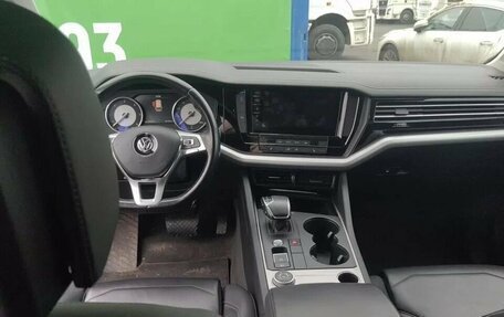 Volkswagen Touareg III, 2018 год, 4 100 000 рублей, 33 фотография
