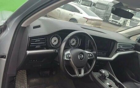 Volkswagen Touareg III, 2018 год, 4 100 000 рублей, 29 фотография