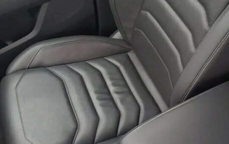 Volkswagen Touareg III, 2018 год, 4 100 000 рублей, 38 фотография