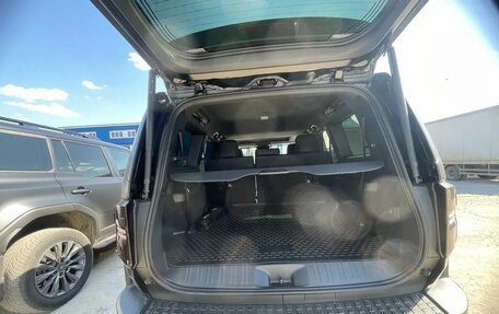 Toyota Land Cruiser Prado 150 рестайлинг 2, 2024 год, 11 390 000 рублей, 6 фотография