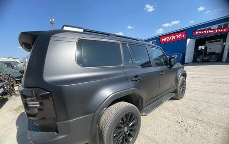 Toyota Land Cruiser Prado 150 рестайлинг 2, 2024 год, 11 390 000 рублей, 8 фотография