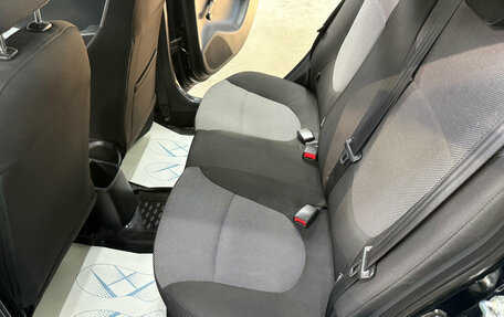 Hyundai Solaris II рестайлинг, 2011 год, 699 000 рублей, 23 фотография