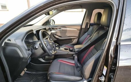 Haval F7x I, 2022 год, 1 570 000 рублей, 10 фотография