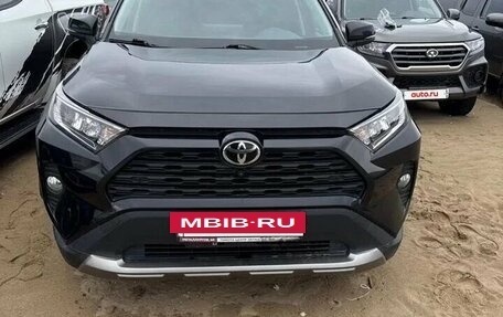 Toyota RAV4, 2022 год, 3 500 000 рублей, 2 фотография
