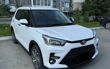 Toyota Raize I, 2022 год, 1 485 000 рублей, 2 фотография